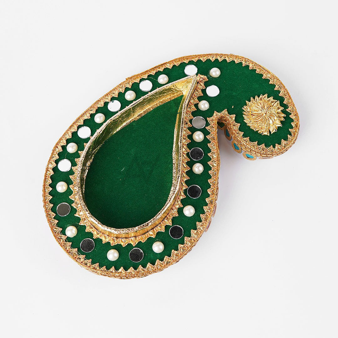 Decorate Mehndi kairi Shape Tray